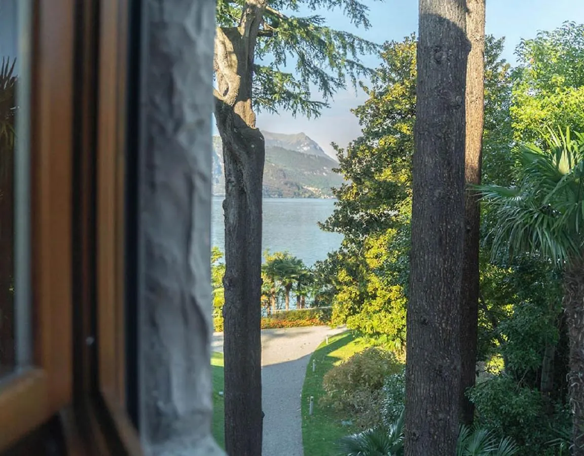 호텔 Villa Lario Resort Mandello 만델로델라리오