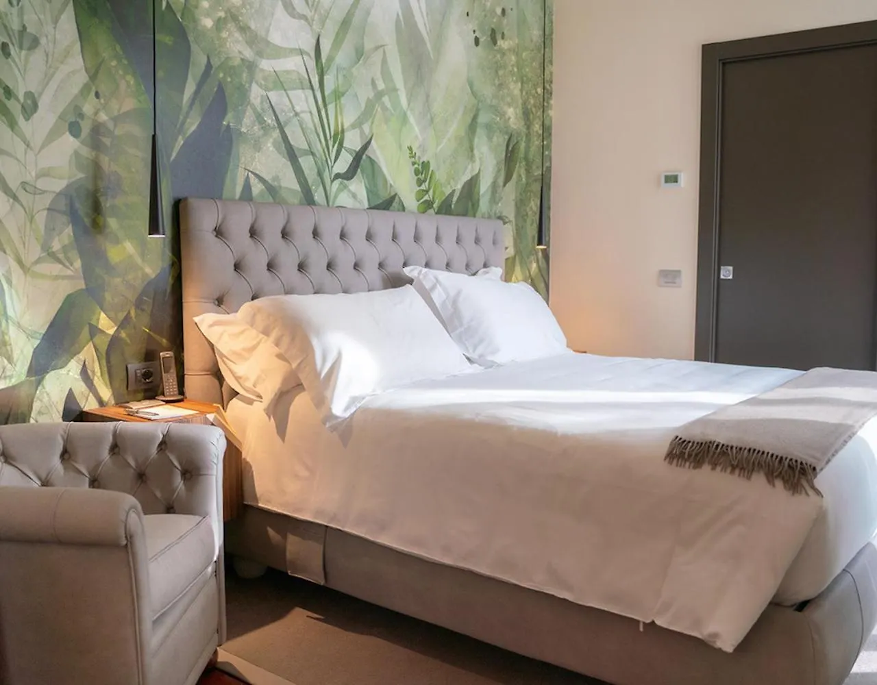 호텔 Villa Lario Resort Mandello 만델로델라리오