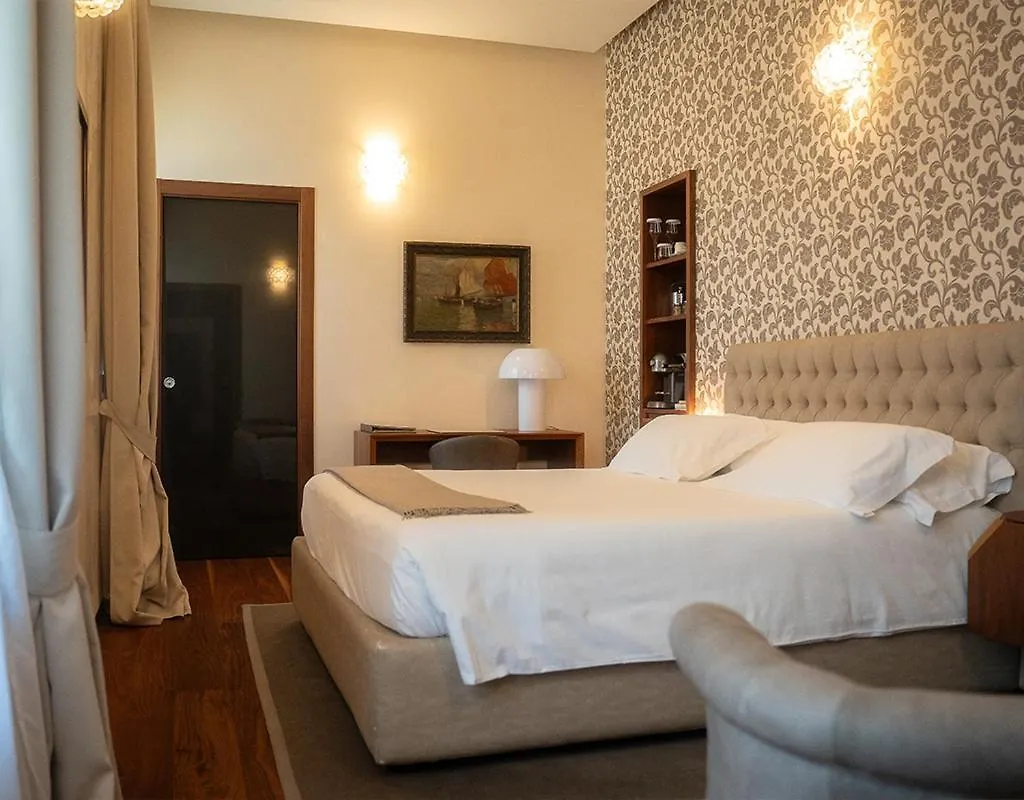 Villa Lario Resort Mandello 만델로델라리오 이탈리아
