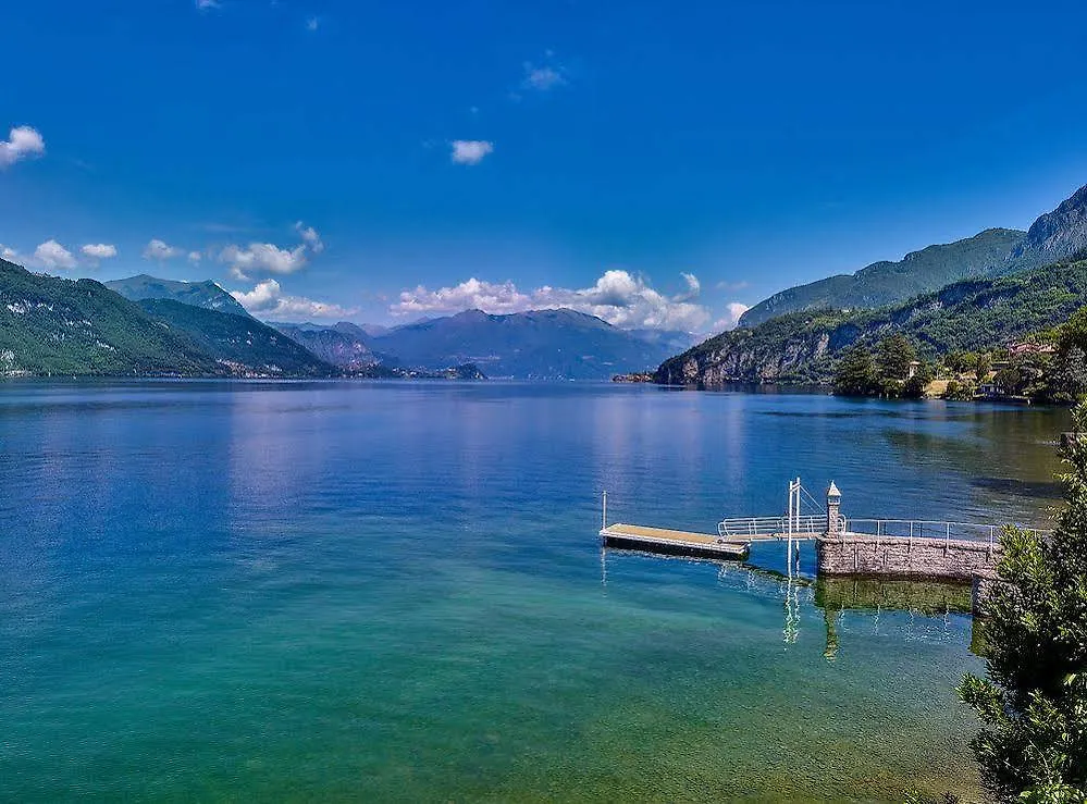 호텔 Villa Lario Resort Mandello 만델로델라리오