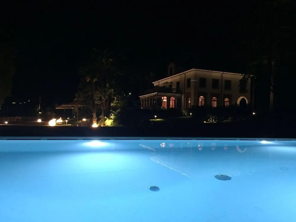 Villa Lario Resort Mandello 만델로델라리오 호텔